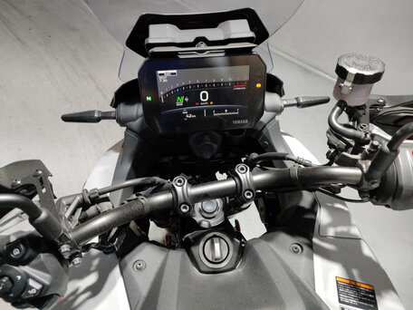 2026 Yamaha MT-09 Tracer (FJ-09), серый, 1500000 рублей, вид 5