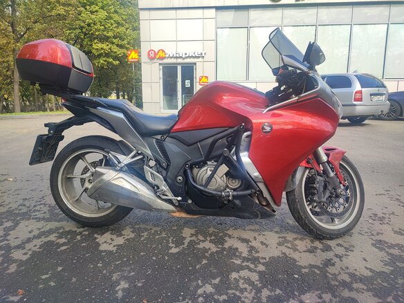 2010 Honda VFR 1200, красный, 510000 рублей