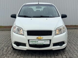 2010 Chevrolet Aveo I Рестайлинг, белый, 399000 рублей, вид 3