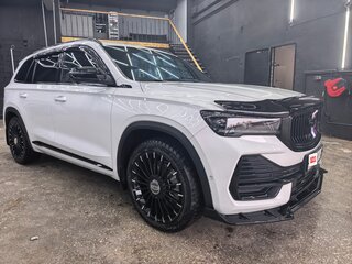 2024 Geely Monjaro (Xingyue L) I Рестайлинг (China Market), белый, 3700000 рублей, вид 2