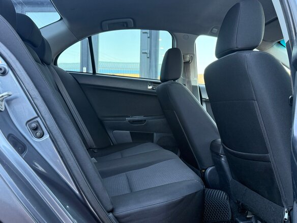 2007 Mitsubishi Lancer X, серый, 375000 рублей - вид 21