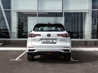 2025 Changan UNI-S I, белый, 3148101 рублей, вид 4