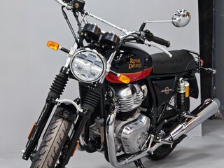2025 Royal Enfield Interceptor, чёрный, 699000 рублей, вид 3
