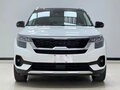 2022 Kia KX3, белый, 1370000 рублей - вид 1