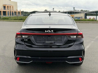 2026 Kia K3 II (China Market) Рестайлинг, чёрный, 2100000 рублей, вид 2