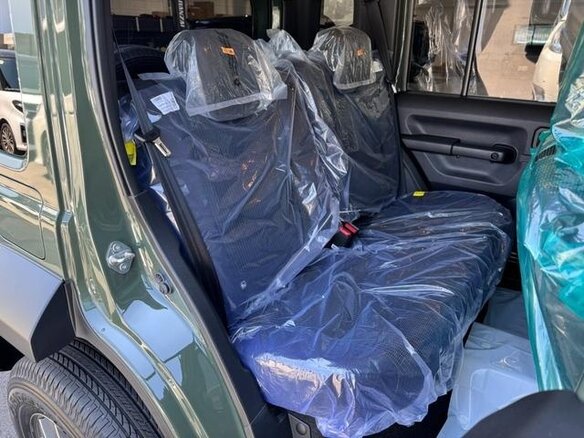 2026 Suzuki Jimny IV, зелёный - вид 24