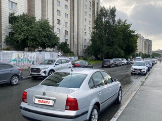1999 Volkswagen Passat B5, серый, 310000 рублей, вид 4