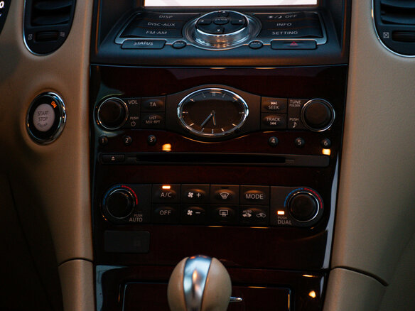 2013 Infiniti EX25 I (J50), белый, 1477000 рублей - вид 15