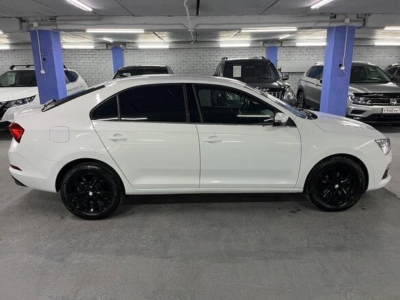 2020 Skoda Rapid II, белый, 1540000 рублей - вид 3