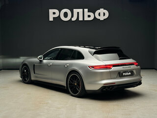 2019 Porsche Panamera GTS Sport Turismo II, серебристый, 7800000 рублей, вид 3