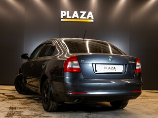 2011 Skoda Octavia II (A5) Рестайлинг, серый, 810000 рублей, вид 4
