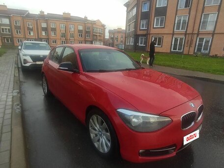 2013 BMW 1 серии 118i II (F20/F21), красный, 890000 рублей, вид 5