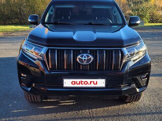 2021 Toyota Land Cruiser Prado 150 Series Рестайлинг 3, чёрный, 7000000 рублей, вид 2