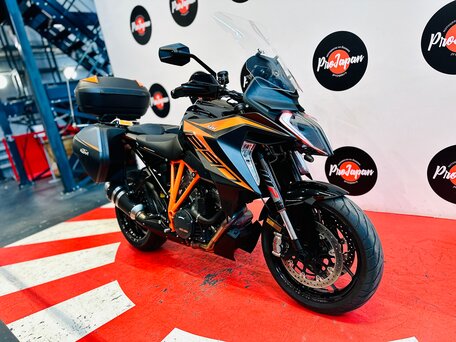 2020 KTM 1290 Super Duke GT, чёрный, 1350000 рублей, вид 3