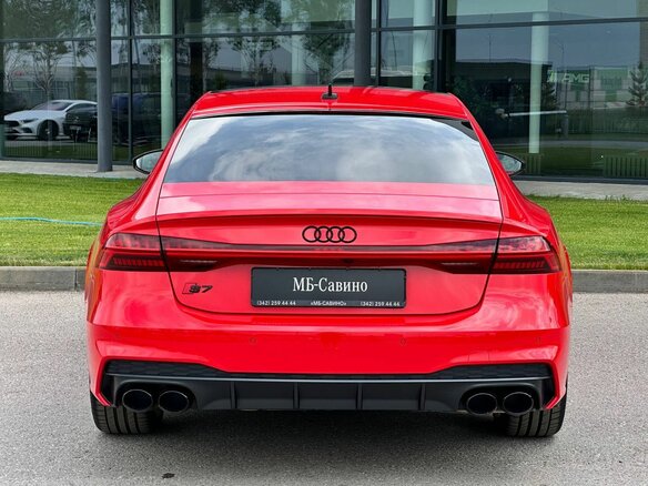 2021 Audi S7 II (4K), красный, 8700000 рублей - вид 5