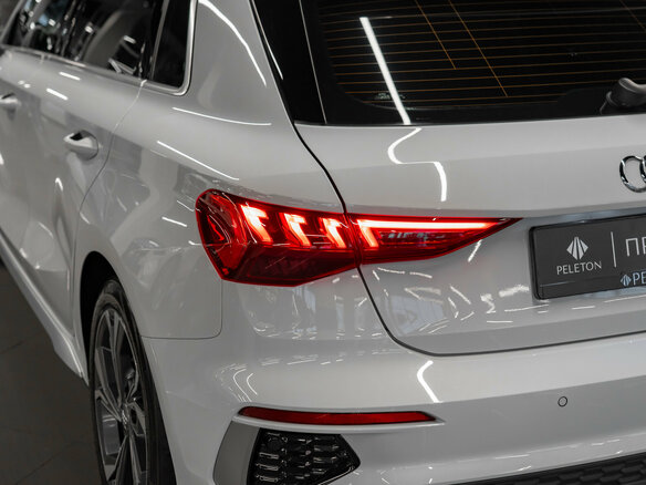 2021 Audi A3 Sportback 35 TFSI IV (8Y), белый, 2880000 рублей - вид 19
