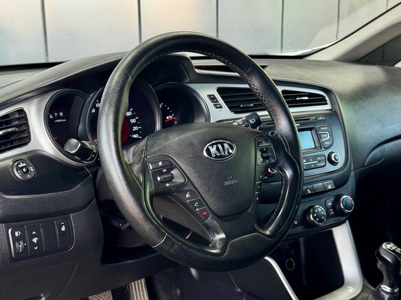 2014 Kia Ceed II, белый - вид 13