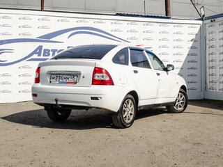 2011 Lada (ВАЗ) Priora I, белый, 135000 рублей, вид 4