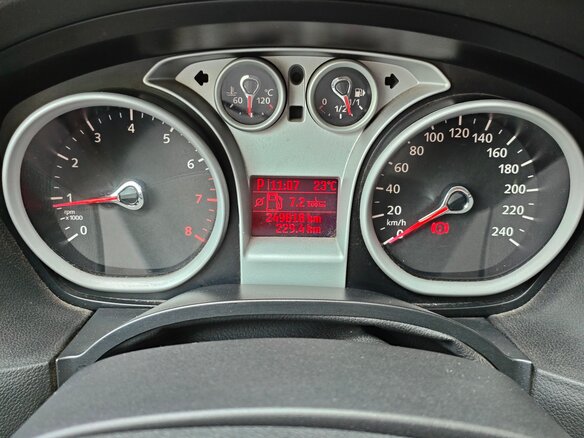 2011 Ford Focus II Рестайлинг, синий - вид 13