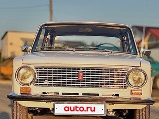 1979 Lada (ВАЗ) 21011, серый, 399000 рублей, вид 2