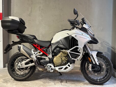 2022 Ducati Multistrada V4, белый, 1950000 рублей, вид 3