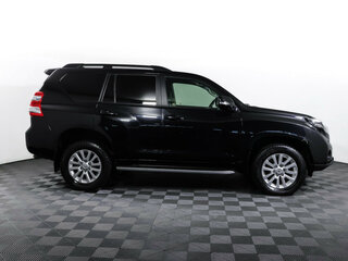 2017 Toyota Land Cruiser Prado 150 Series Рестайлинг 1, чёрный, 3990000 рублей, вид 4