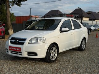 2010 Chevrolet Aveo I Рестайлинг, белый, 460000 рублей, вид 3