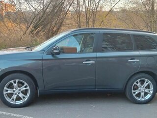 2014 Mitsubishi Outlander III, серый, 1450000 рублей, вид 5