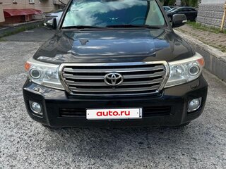 2013 Toyota Land Cruiser 200 Series Рестайлинг 1, чёрный, 3900000 рублей, вид 1