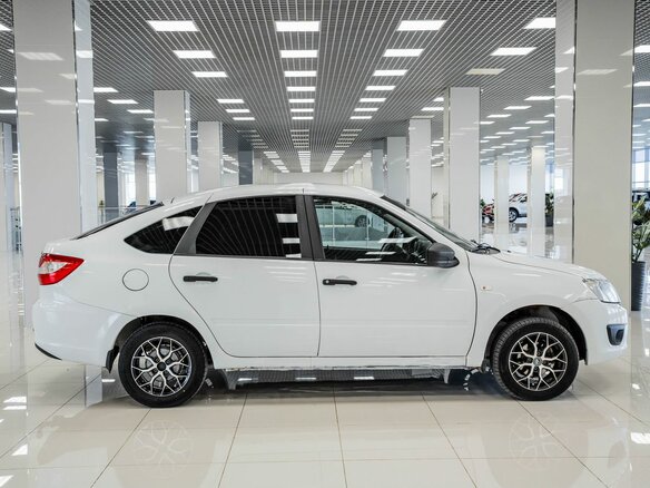 2018 Lada (ВАЗ) Granta I, белый - вид 4