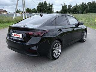 2019 Hyundai Solaris II, чёрный, 950000 рублей, вид 4