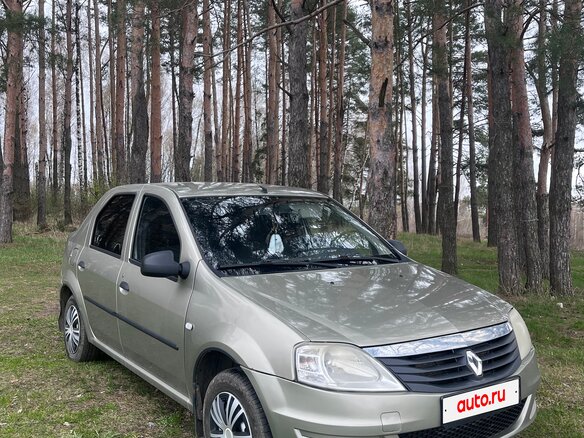 2010 Renault Logan I Рестайлинг, бежевый, 330000 рублей