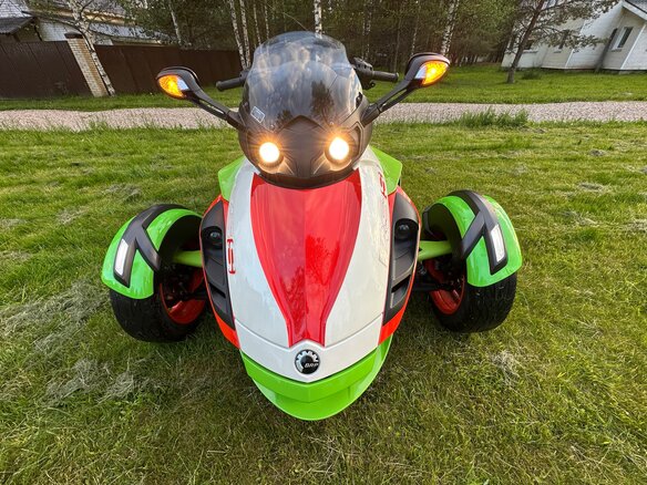 2014 BRP Can-Am Spyder, зелёный, 1245000 рублей - вид 15
