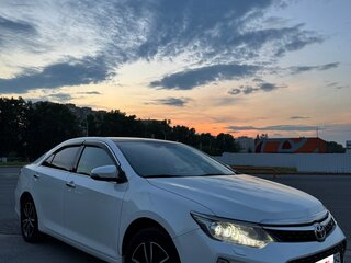 2017 Toyota Camry VII (XV50) Рестайлинг 2, белый, 2300000 рублей, вид 1