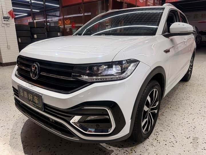 Открыть фотографии: Volkswagen Tacqua