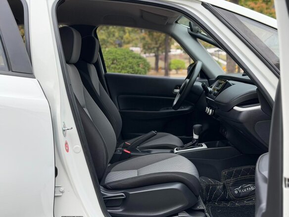 2023 Honda Fit Crosstar IV Рестайлинг, белый, 1080000 рублей - вид 14