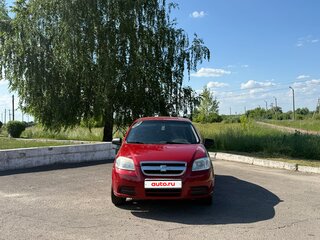 2010 Chevrolet Aveo I Рестайлинг, красный, 520000 рублей, вид 2