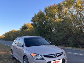 2010 Hyundai i30 I Рестайлинг, бежевый, 550000 рублей, вид 4