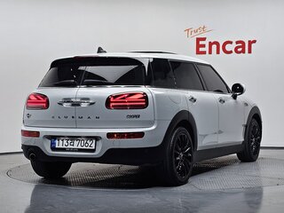 2022 Mini Clubman Cooper II Рестайлинг, белый, 2135000 рублей, вид 3
