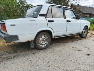 2003 Lada (ВАЗ) 2105, белый, 108000 рублей, вид 5