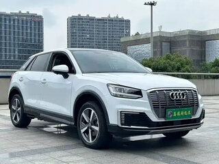 2021 Audi Q2 L e-tron I, белый, 1624911 рублей, вид 3