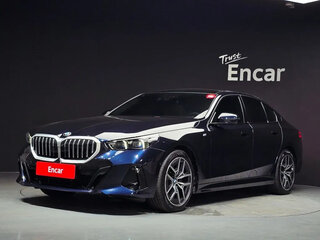 2025 BMW 5 серии 520i VIII (G60/G61/G68), синий, 6770938 рублей, вид 1