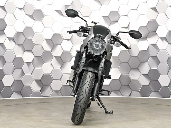 2018 Suzuki SV 650, серый, 595000 рублей - вид 4