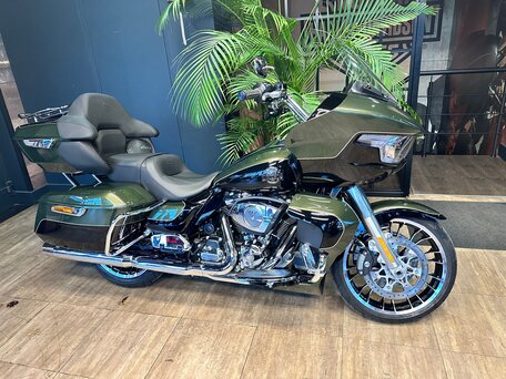 2026 Harley-Davidson Road Glide Limited, зелёный, 4950000 рублей, вид 2