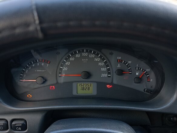 2007 Lada (ВАЗ) 2111 21112, красный, 200000 рублей - вид 4