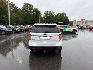 2015 Ford Explorer V, белый, 2250000 рублей, вид 4
