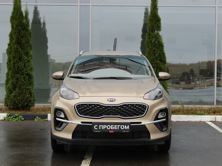 2018 Kia Sportage IV Рестайлинг, золотистый, 1930000 рублей, вид 2