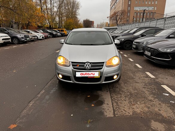 2009 Volkswagen Jetta V, серый, 600000 рублей