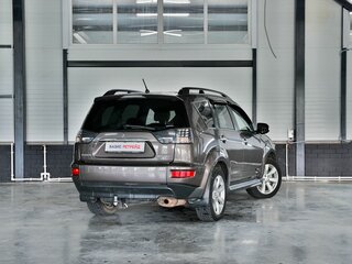 2011 Mitsubishi Outlander II Рестайлинг, коричневый, 1199000 рублей, вид 5