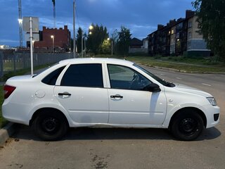 2017 Lada (ВАЗ) Granta I, белый, 360000 рублей, вид 4